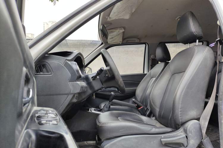 Used Dongfeng Ruichi 2021 2.4T Diesel 4x4 Adventure Edition Long Cargo Bed YCY24165-61 Left Front Seat