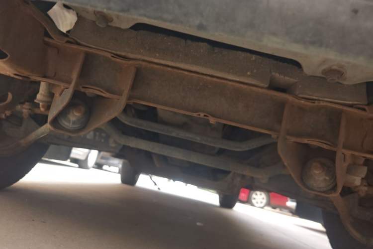 Used Dongfeng Ruichi 2010 2.4L Gasoline Two-Wheel Drive Standard Version ZG24 Chassis Front