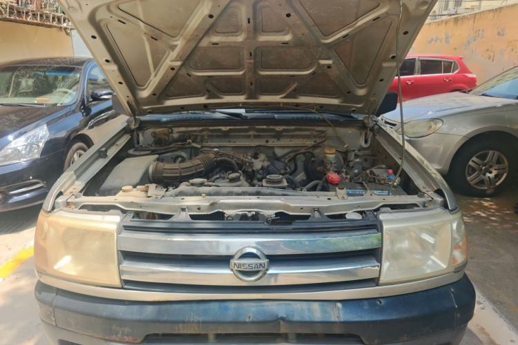 Used Dongfeng Ruichi 2010 2.4L Gasoline Two-Wheel Drive Standard Version ZG24 Engine Bay
