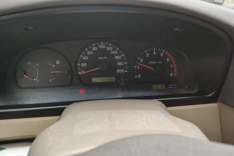 Used Dongfeng Ruichi 2010 2.4L Gasoline 4x4 Standard Version ZG24 Instrument Cluster