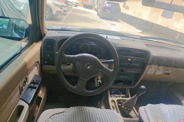Used Dongfeng Ruichi 2010 2.4L Gasoline Two-Wheel Drive Standard Version ZG24 Steering Wheel