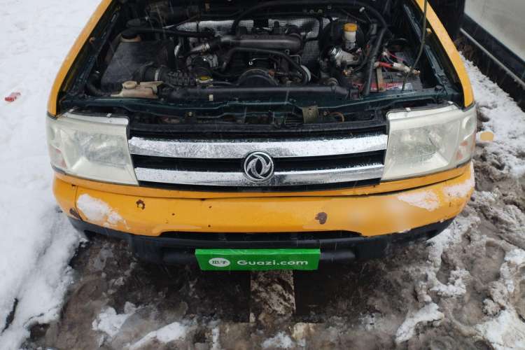 Used Dongfeng Ruichi 2010 2.5T Diesel Two-Wheel Drive Standard Version ZD25TCR Engine Bay
