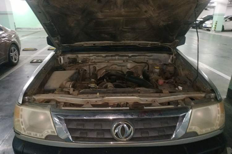 Used Dongfeng Ruichi 2013 2.2T Diesel Two-Wheel Drive Standard Version ZD22TE Engine Bay