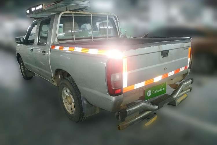 Used Dongfeng Ruichi 2013 2.2T Diesel Two-Wheel Drive Standard Version ZD22TE Rear Left 45 Deg