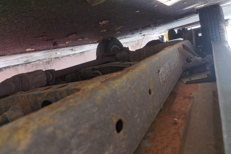 Used Dongfeng Ruichi  Chassis Front Right