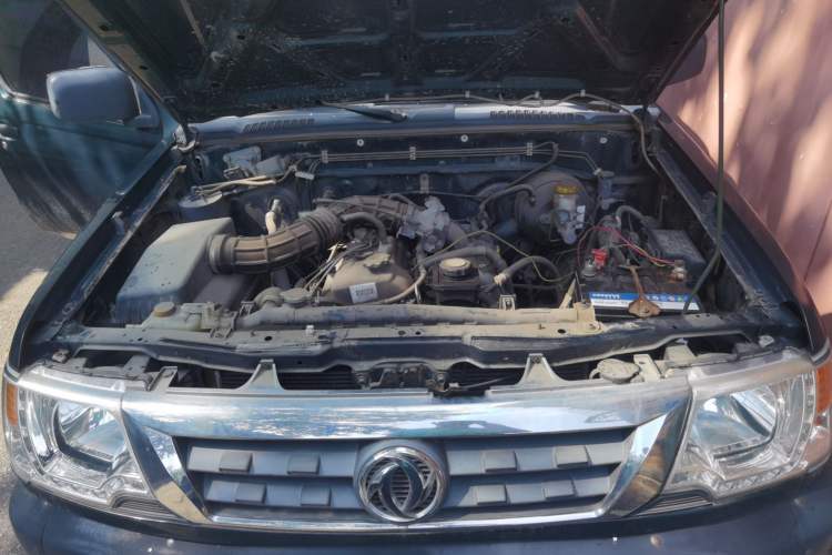 Used Dongfeng Ruichi  Engine Bay