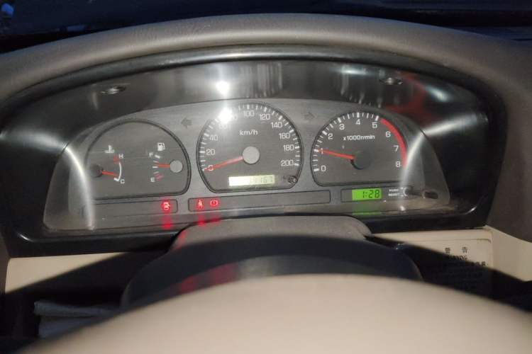 Used Dongfeng Ruichi 2013 2.4L Gasoline Two-Wheel Drive Standard Version ZG24 Instrument Cluster