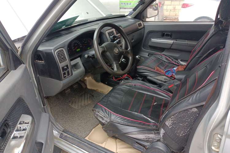 Used Dongfeng Ruichi 2013 3.2T Xingye Edition Diesel 4x4 Standard Version CYQD80-E4 Driver Seat