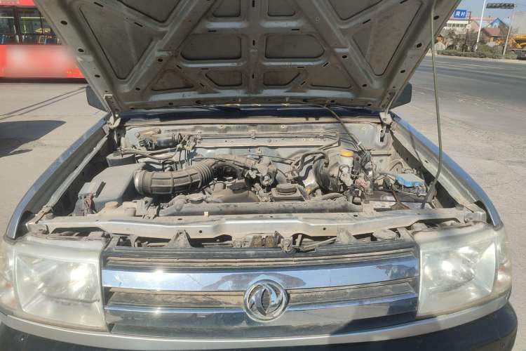 Used Dongfeng Ruichi 2013 2.4L Gasoline 4x4 Standard Edition ZG24 Engine Bay