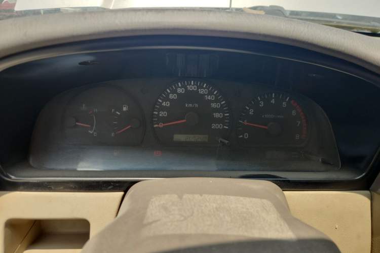 Used Dongfeng Ruichi 2013 2.4L Gasoline Two-Wheel Drive Standard Version ZG24 Instrument Cluster