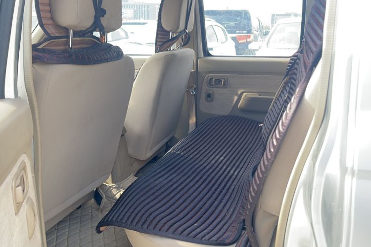 Used Dongfeng Ruichi 2013 2.4L Gasoline Two-Wheel Drive Standard Version ZG24 Interior 1