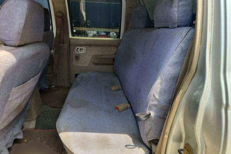 Used Dongfeng Ruichi 2013 2.4L Gasoline Two-Wheel Drive Standard Version ZG24 Left Rear Seat