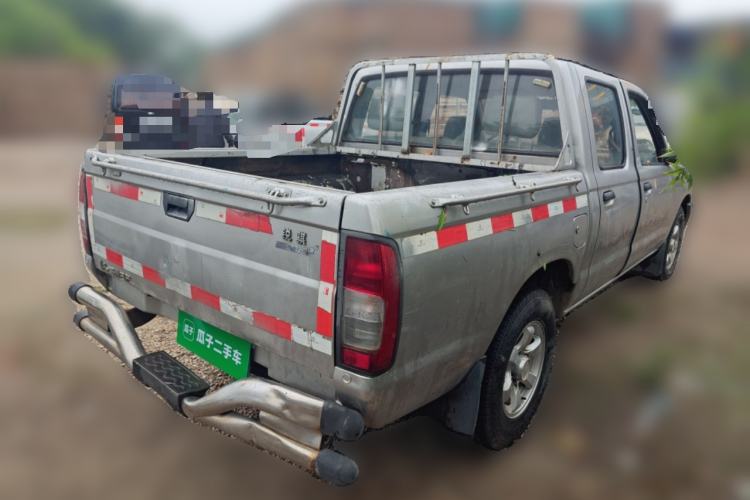 Used Dongfeng Ruichi 2013 3.2T Xingye Edition Diesel Two-Wheel Drive Standard Type CYQD80-E4 Rear Right 45 Deg