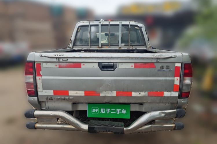Used Dongfeng Ruichi 2013 3.2T Xingye Edition Diesel Two-Wheel Drive Standard Type CYQD80-E4 Rear