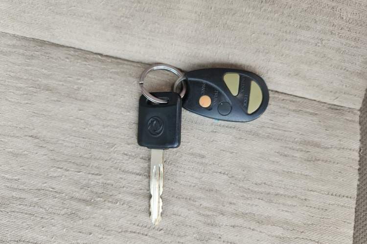 Used Dongfeng Ruichi 2013 2.4L Gasoline Two-Wheel Drive Standard Version ZG24 Vehicle Key