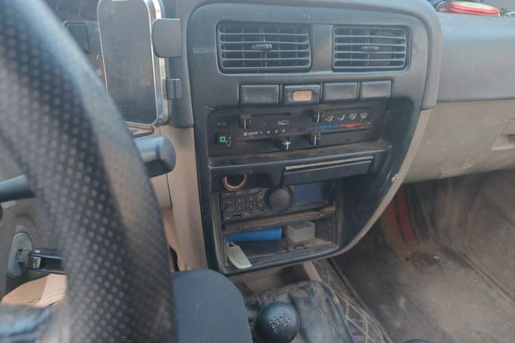 Used Dongfeng Ruichi  Audio And AC Panel