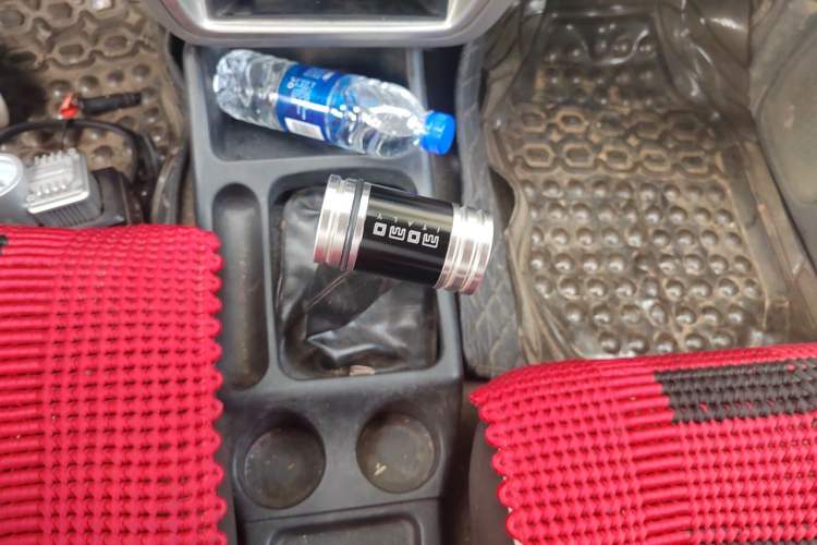 Used Dongfeng Ruichi 2013 2.4L Gasoline Two-Wheel Drive Standard Version ZG24 Gear Lever