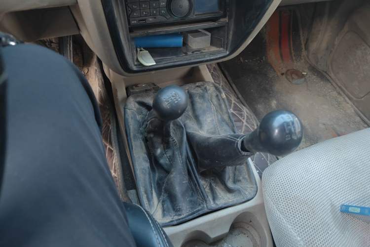 Used Dongfeng Ruichi  Gear Lever