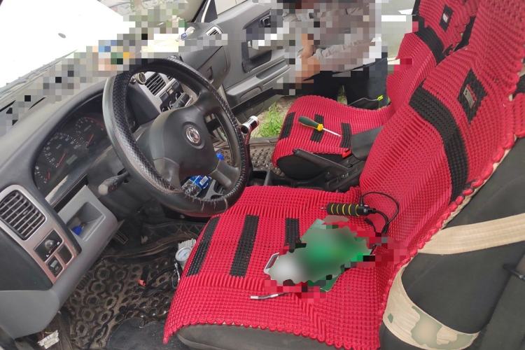Used Dongfeng Ruichi 2013 2.4L Gasoline Two-Wheel Drive Standard Version ZG24 Left Front Seat