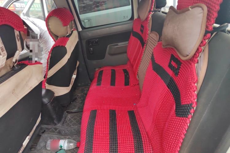 Used Dongfeng Ruichi 2013 2.4L Gasoline Two-Wheel Drive Standard Version ZG24 Left Rear Seat