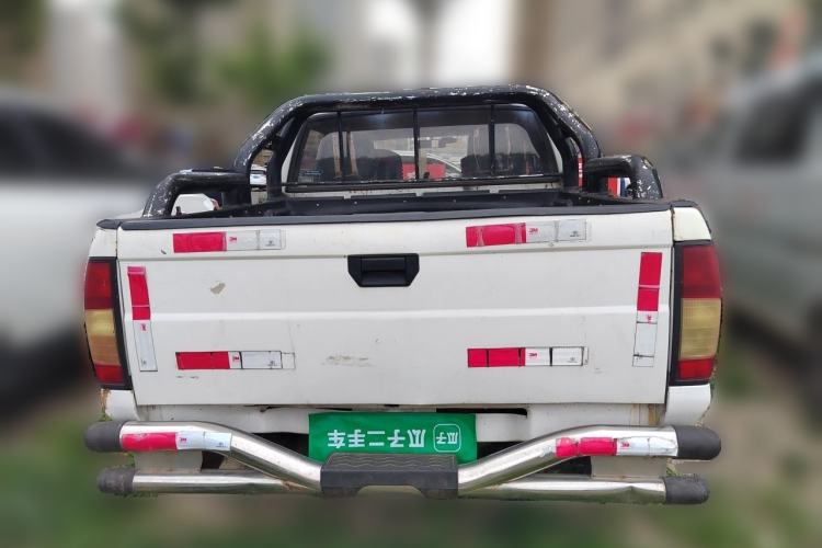 Used Dongfeng Ruichi 2013 2.4L Gasoline Two-Wheel Drive Standard Version ZG24 Rear