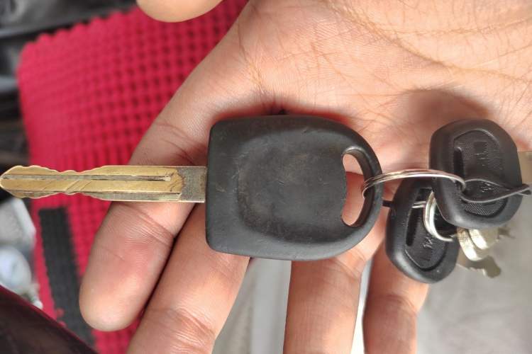 Used Dongfeng Ruichi 2013 2.4L Gasoline Two-Wheel Drive Standard Version ZG24 Vehicle Key