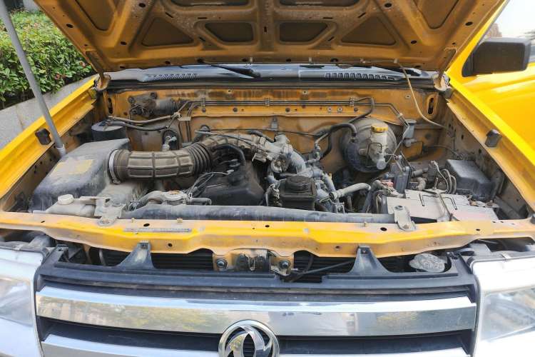 Used Dongfeng Ruichi 2013 2.4L Gasoline Two-Wheel Drive Standard Version ZG24 Engine Bay