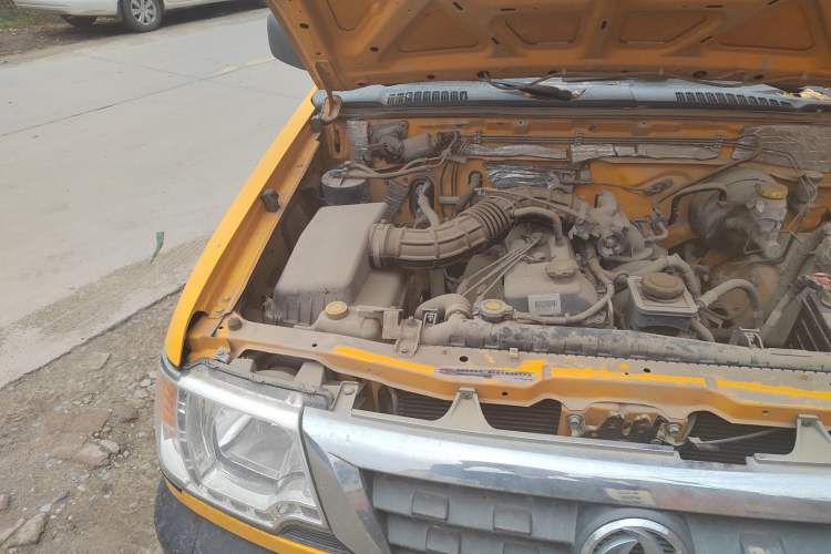 Used Dongfeng Ruichi 2013 2.4L Gasoline Two-Wheel Drive Standard Version ZG24 Engine Bay Right