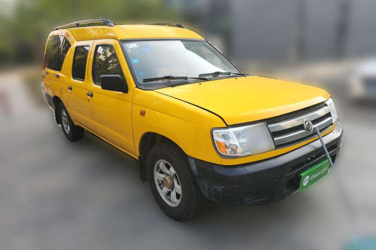 Used Dongfeng Ruichi 2013 2.4L Gasoline Two-Wheel Drive Standard Version ZG24 Front Right 45 Deg