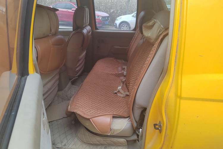 Used Dongfeng Ruichi 2013 2.4L Gasoline Two-Wheel Drive Standard Version ZG24 Left Rear Seat