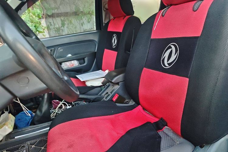 Used Dongfeng Ruichi 2015 2.5T Elite Edition Diesel Two-Wheel Drive Luxury ZD25TCI Left Front Seat