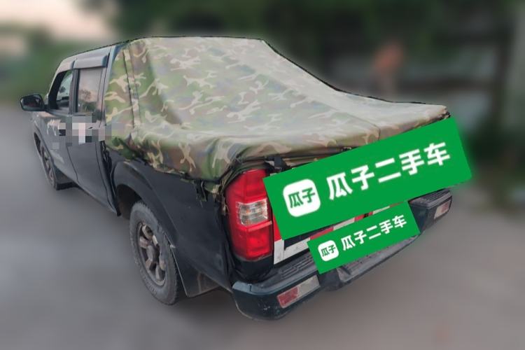 Used Dongfeng Ruichi 2015 2.5T Elite Edition Diesel Two-Wheel Drive Luxury ZD25TCI Rear Left 45 Deg