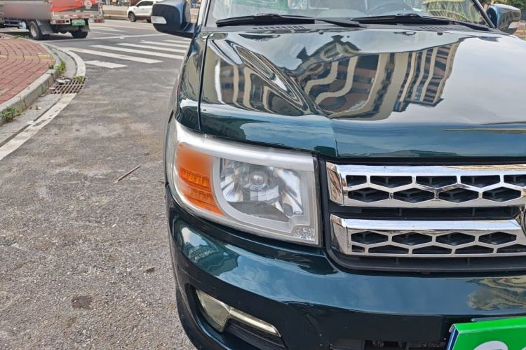 Used Dongfeng Ruichi 2015 2.5T Elite Edition Diesel Two-Wheel Drive Luxury ZD25TCI Right Front Headlight
