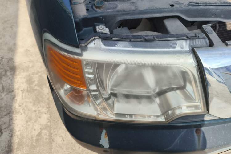 Used Dongfeng Ruichi 2015 2.8T Xingye Edition Two-Wheel-Drive Standard Version ZD28D11-4DA Right Front Headlight