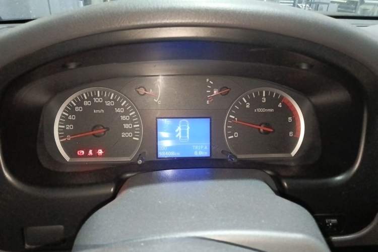 Used Dongfeng Ruichi 2015 2.5T Elite Edition Diesel Two-Wheel Drive Luxury ZD25TCI Instrument Cluster