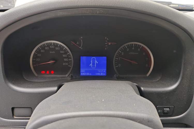 Used Dongfeng Ruichi 2015 2.4L Elite Edition Gasoline Two-Wheel Drive Luxury Version ZG24 Instrument Cluster