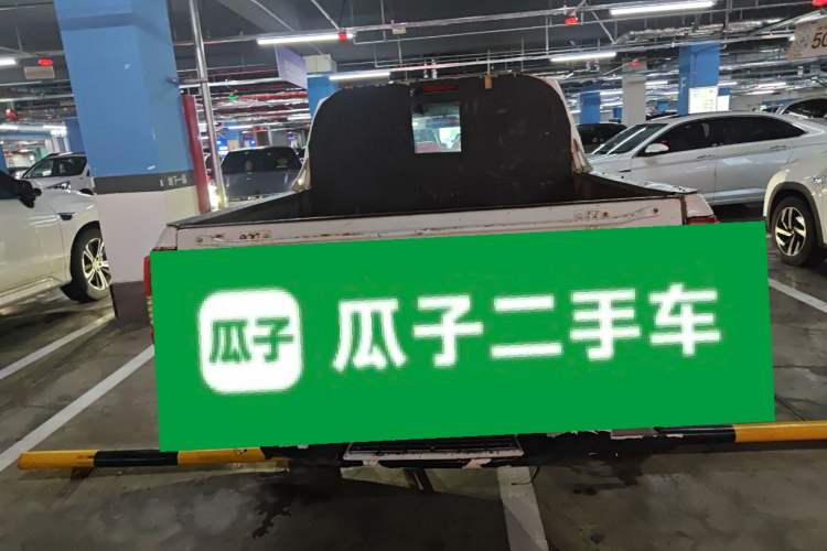 Used Dongfeng Ruichi 2015 2.4L Elite Edition Gasoline 4x4 Standard Trim ZG24 Rear