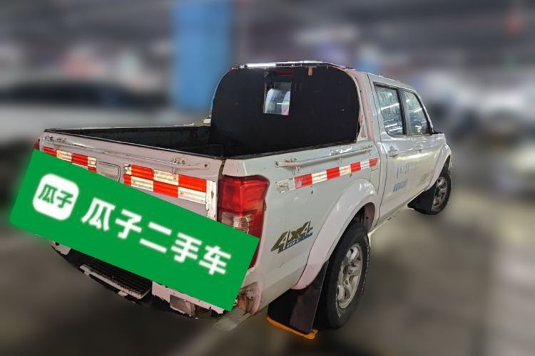 Used Dongfeng Ruichi 2015 2.4L Elite Edition Gasoline 4x4 Standard Trim ZG24 Rear Right 45 Deg