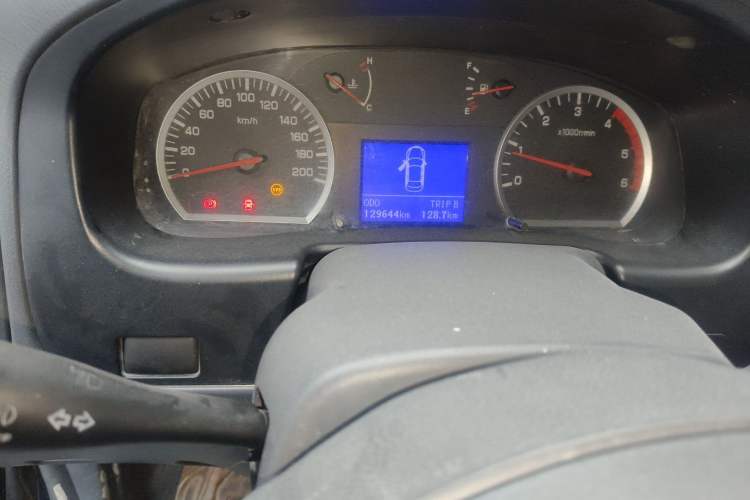 Used Dongfeng Ruichi 2016 2.5T Diesel 2WD ZD25TCI Odometer Close Up