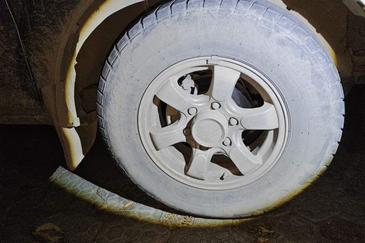 Used Dongfeng Ruichi 2016 2.5T Diesel 2WD ZD25TCI Right Front Wheel Hub