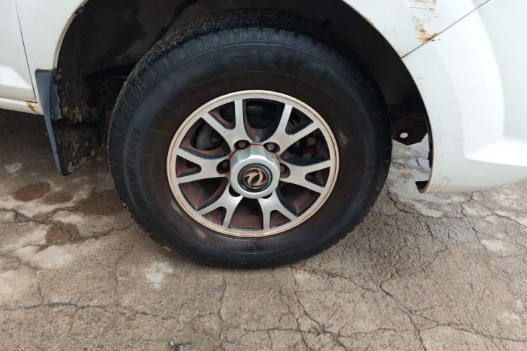 Used Dongfeng Ruichi 2016 2.5T Diesel 2WD ZD25TCI Right Front Wheel Hub