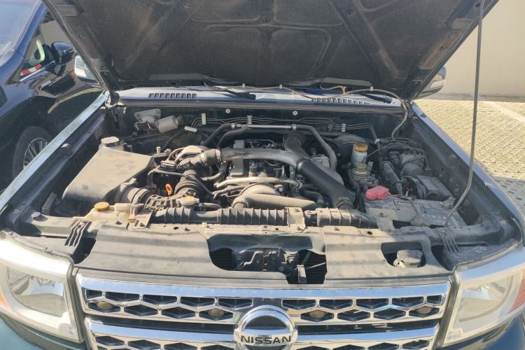 Used Dongfeng Ruichi 2017 2.5T Diesel Two-Wheel Drive Standard Version ZD25T5 Engine Bay