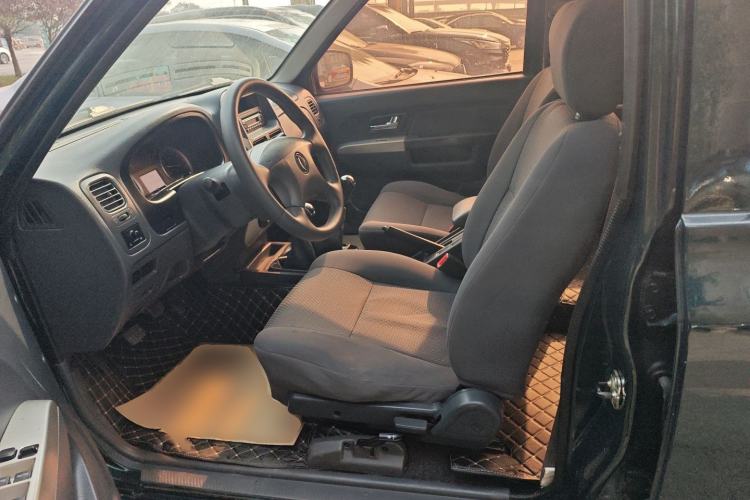 Used Dongfeng Ruichi 2017 2.4L Gasoline 4x4 Standard Version ZG24 Left Front Seat