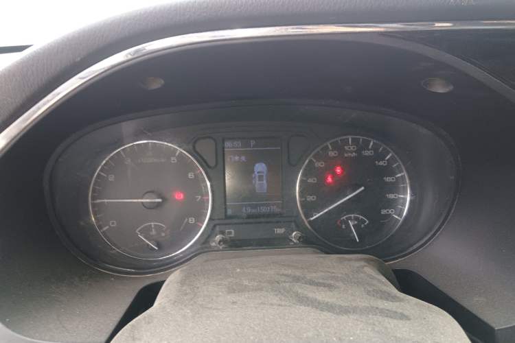 Used Dongfeng Ruichi 2017 2.4L Gasoline 4x4 Standard Version ZG24 Instrument Cluster