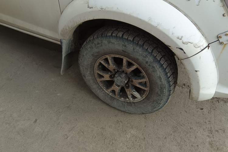 Used Dongfeng Ruichi 2017 2.4L Gasoline 4x4 Standard Version ZG24 Right Front Wheel Hub