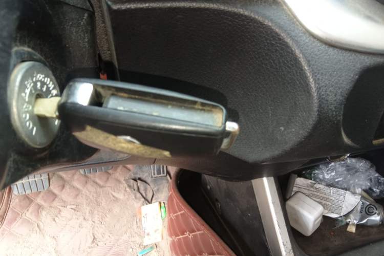 Used Dongfeng Ruichi 2017 2.4L Gasoline 4x4 Standard Version ZG24 Vehicle Key