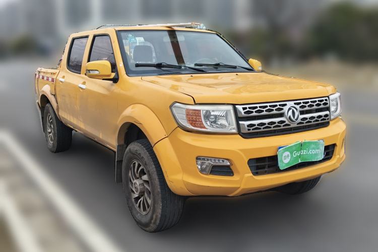 Used Dongfeng Ruichi 2017 2.5T Diesel Two-Wheel Drive Standard Version ZD25T5 Front Right 45 Deg