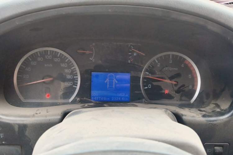 Used Dongfeng Ruichi 2017 2.5T Diesel Two-Wheel Drive Standard Version ZD25T5 Instrument Cluster