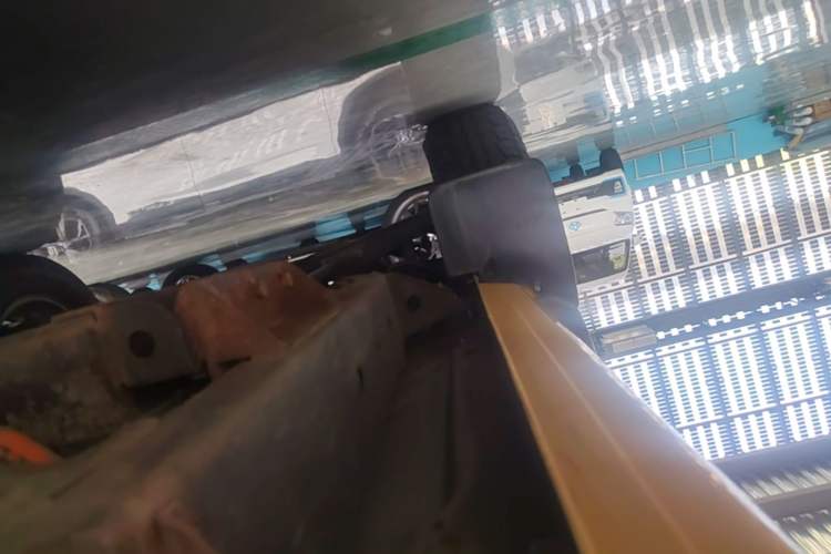 Used Dongfeng Ruichi  Chassis Front Left