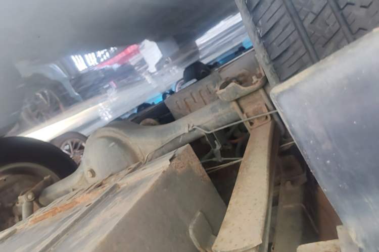 Used Dongfeng Ruichi  Chassis Rear